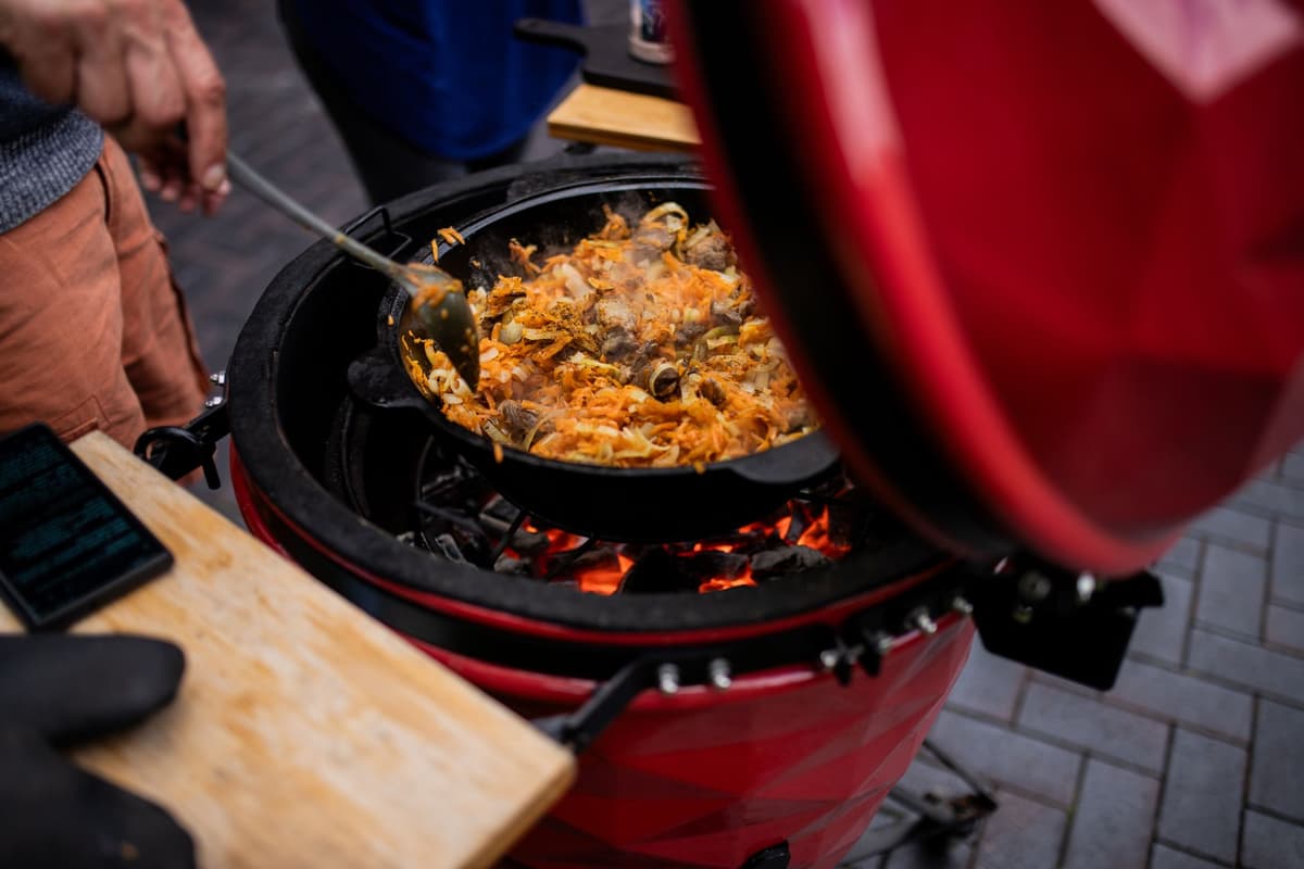 Cuisson sur un kamado en céramique